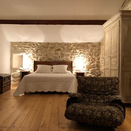 B&B - Le Vieux Figuier Vacqueyras Bagian luar foto