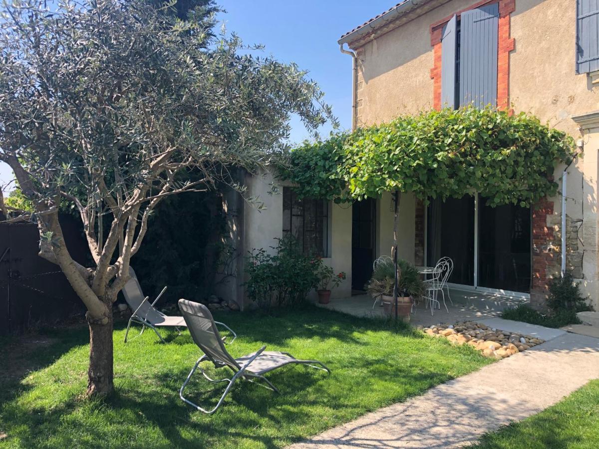 B&B - Le Vieux Figuier Vacqueyras Bagian luar foto
