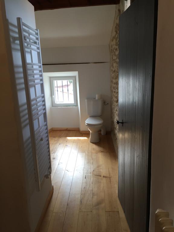 B&B - Le Vieux Figuier Vacqueyras Bagian luar foto
